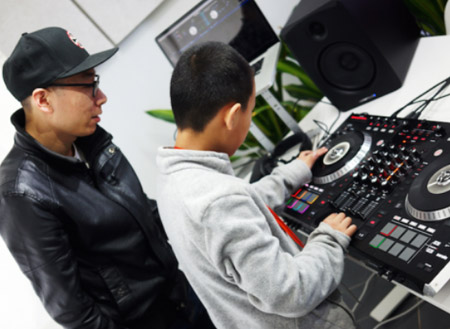 北京第三十五中學的電子音樂課